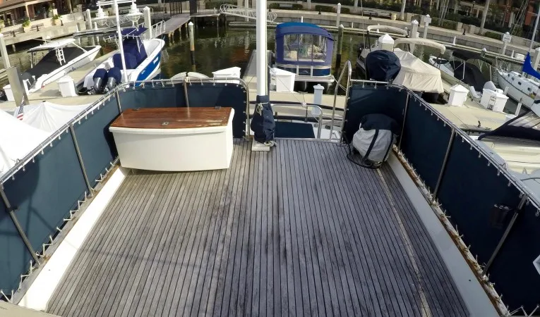 42 Grand Banks Upper Deck