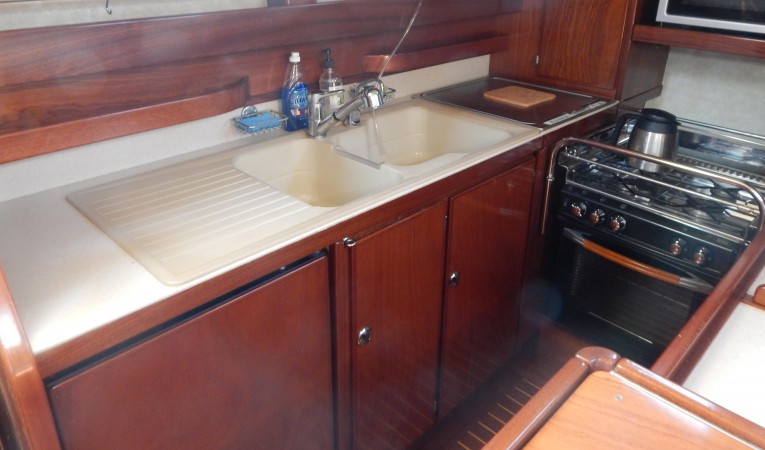 53 Amel Galley