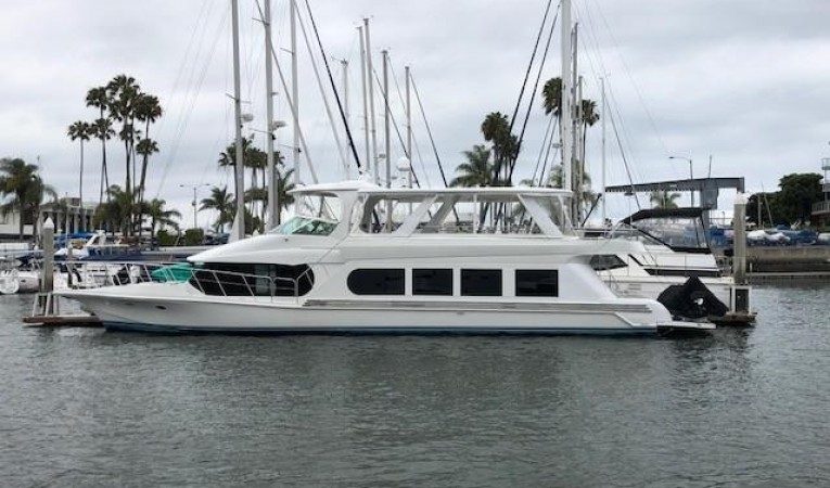 68 Bluewater Yachts 