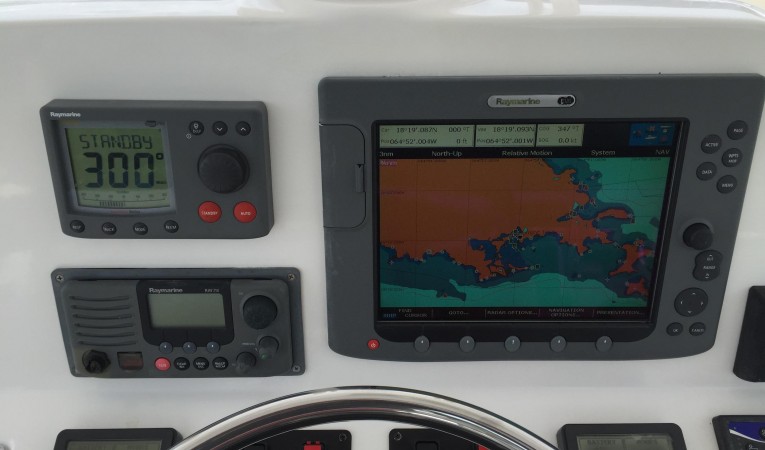 35 Luhrs Helm Electronics