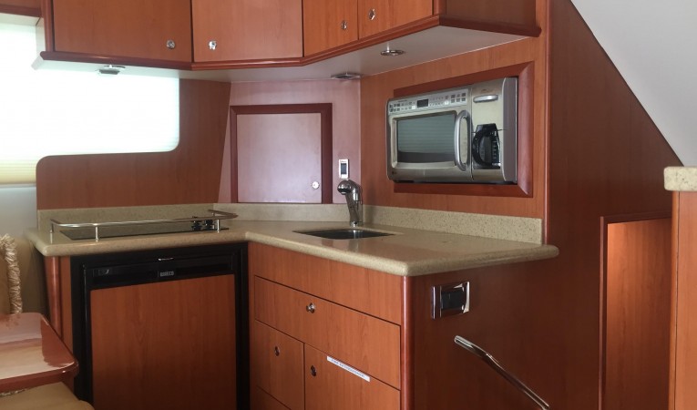 35 Luhrs Galley