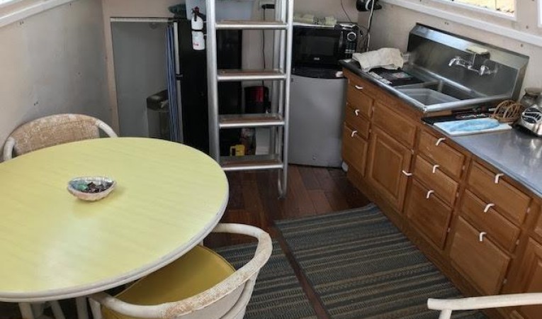 60 Ditmar & Donaldson 