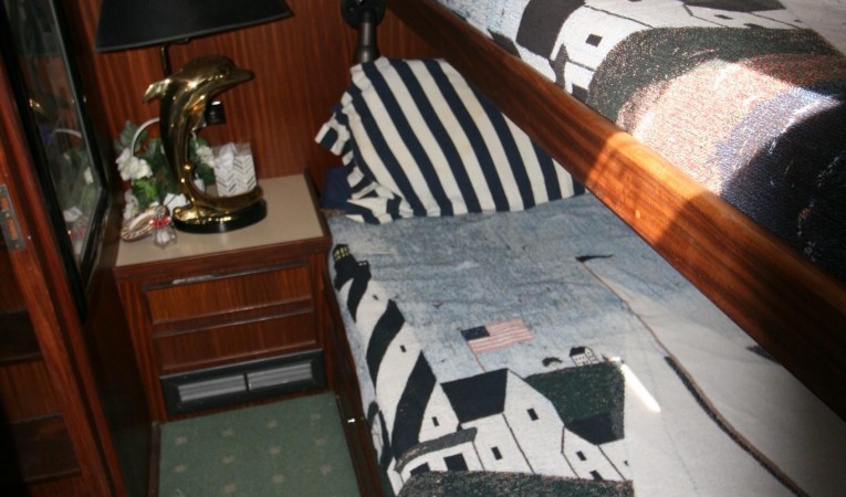 52 Hatteras Port Guest Stateroom