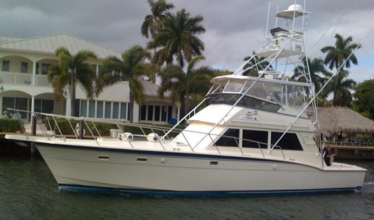 52 Hatteras Port Side Profile