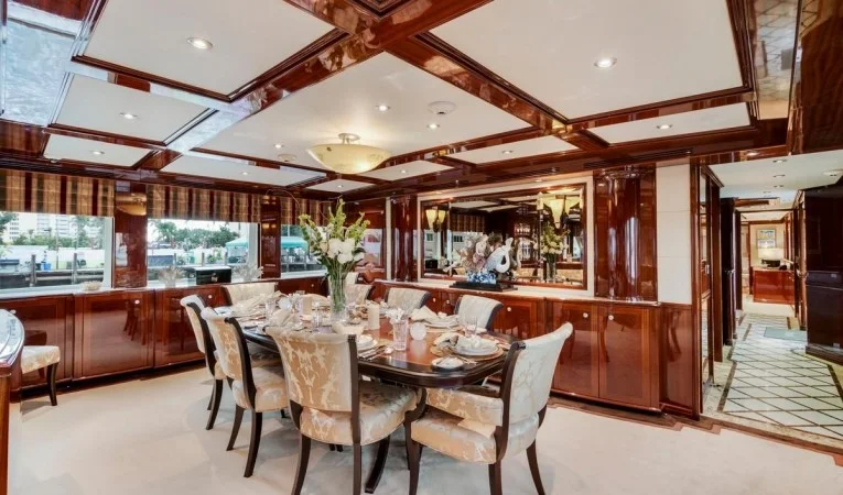 133 Broward Dining Salon