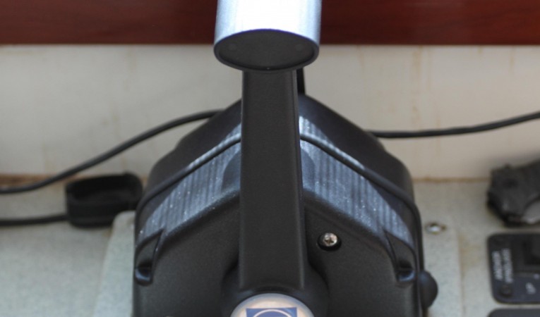 36 Albin Lower helm throttle