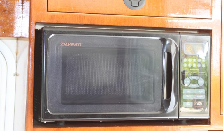 36 Albin Galley Microwave