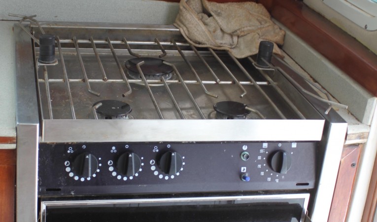 36 Albin Galley Oven/Grill