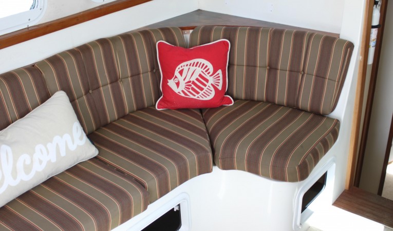 36 Albin Salon Seating