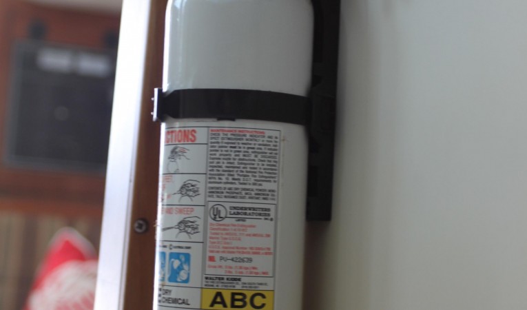 36 Albin Salon fire extinguisher