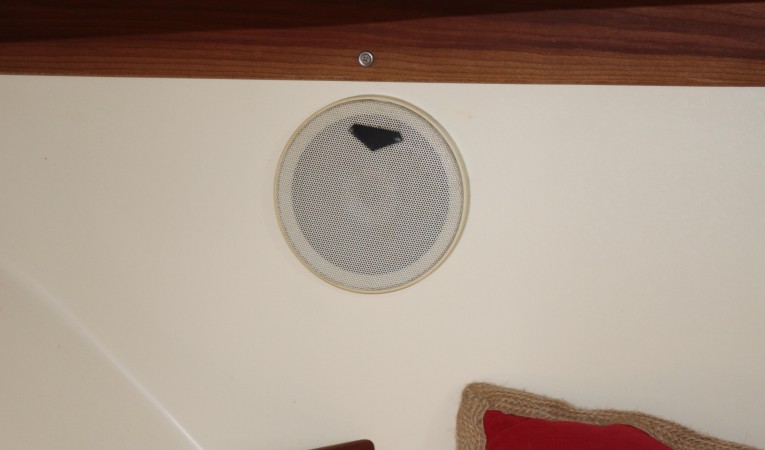 36 Albin V-birth speakers