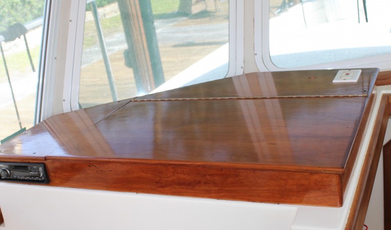 36 Albin Chart storage (closed)