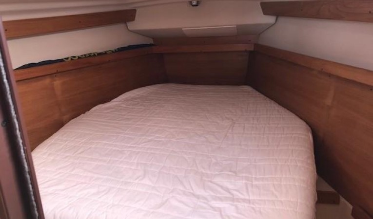 35 Catalina Forward Cabin