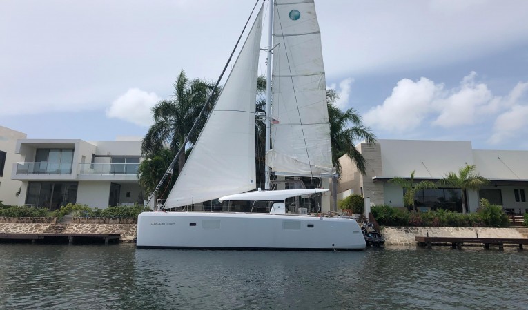 39 Lagoon 