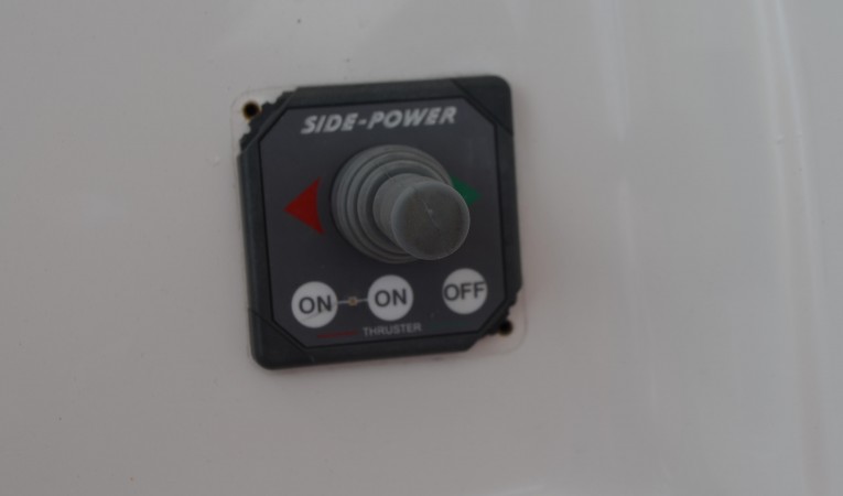 36 DEEP IMPACT Bow Thruster