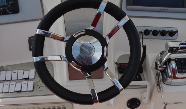 36 DEEP IMPACT Steering wheel