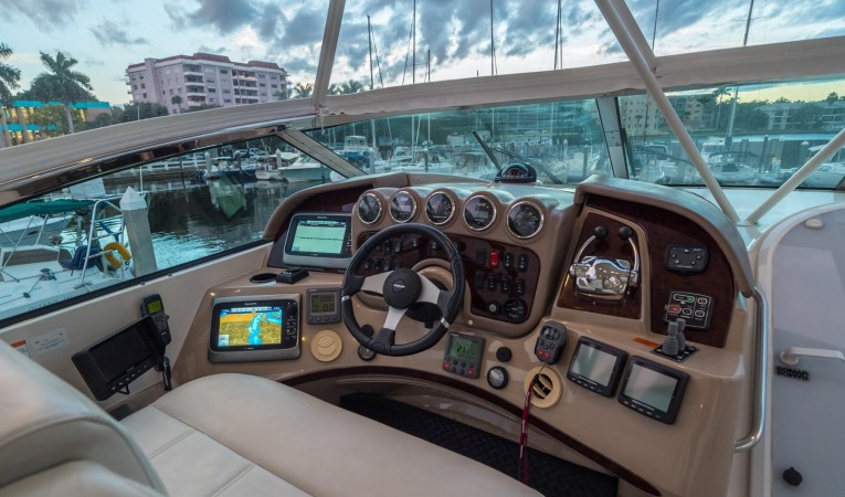 56 Carver Bridge Helm