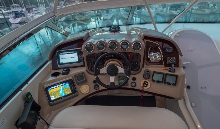 56 Carver Bridge Helm, Newer Touch Screen Electronics
