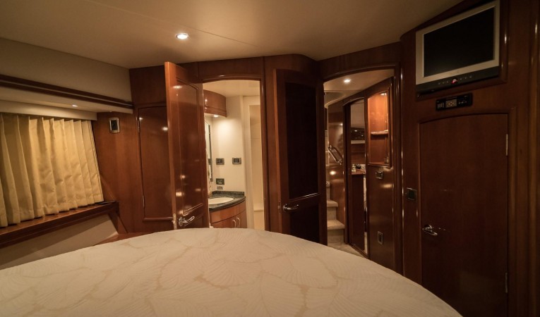56 Carver Master VIP Ensuite Head
