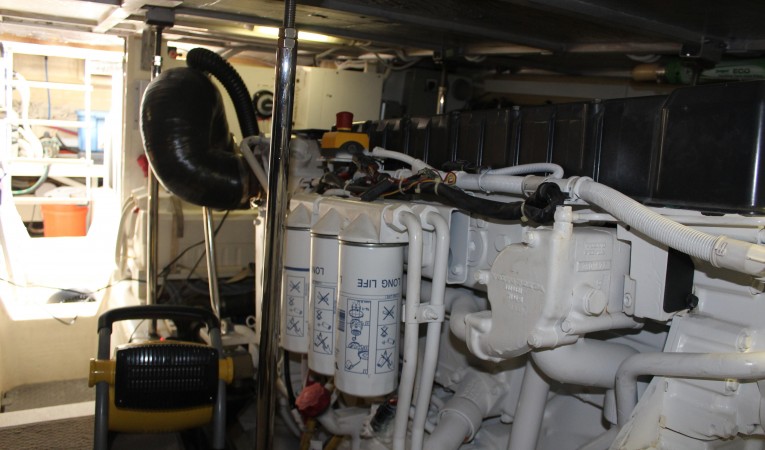 56 Carver ENGINE FILTERS