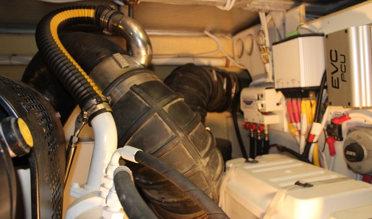 56 Carver ELECTRICAL BULKHEAD, ENGINE ROOM