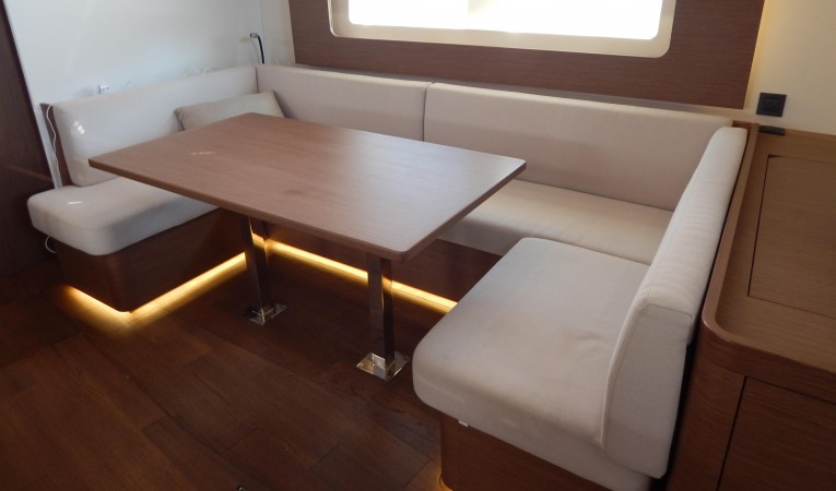 54 Beneteau 