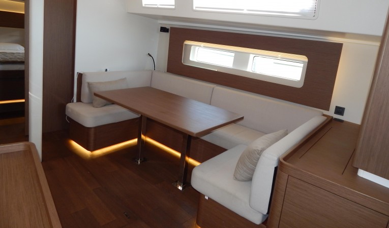 54 Beneteau 