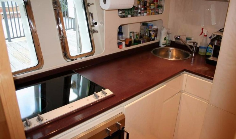 72 Overmarine-Mangusta 