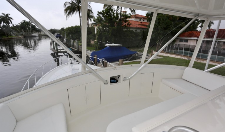 50 Post Flybridge Seating