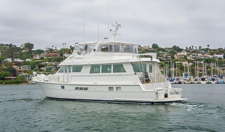 70 Hatteras 