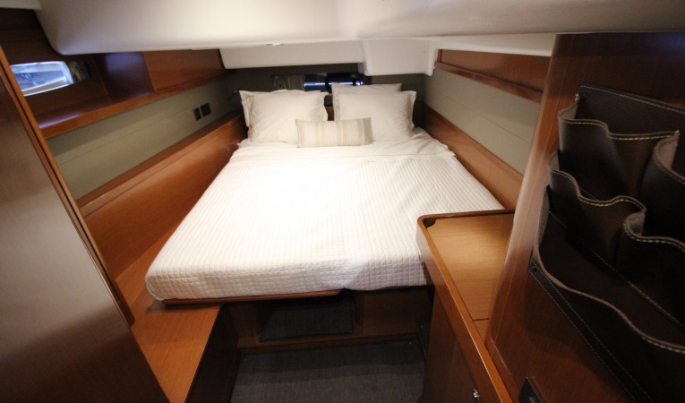 60 Beneteau Stbd aft guest