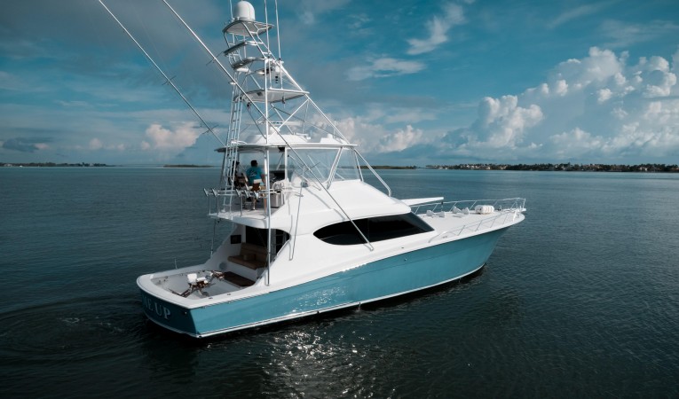 60 Hatteras 