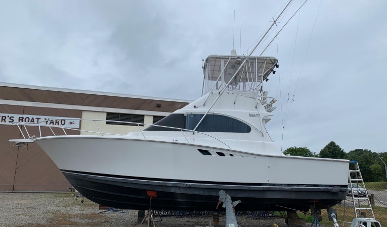 35 Luhrs 