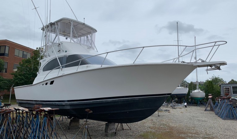 35 Luhrs 