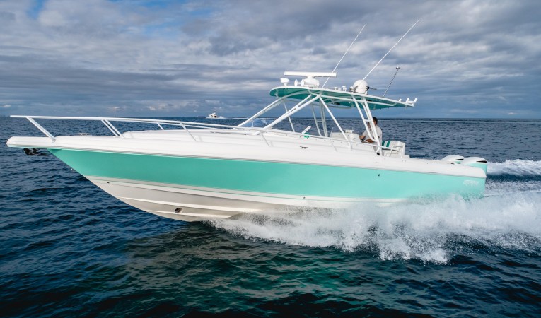 35 Intrepid Port Profile