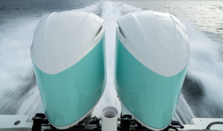 35 Intrepid Twin 2-Tone 350 Yamahas