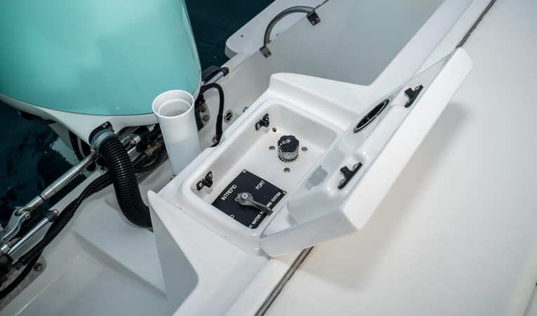 35 Intrepid Twin Engine Flush System