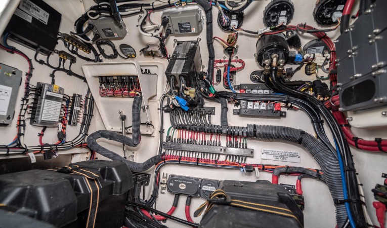 35 Intrepid In Console Wiring