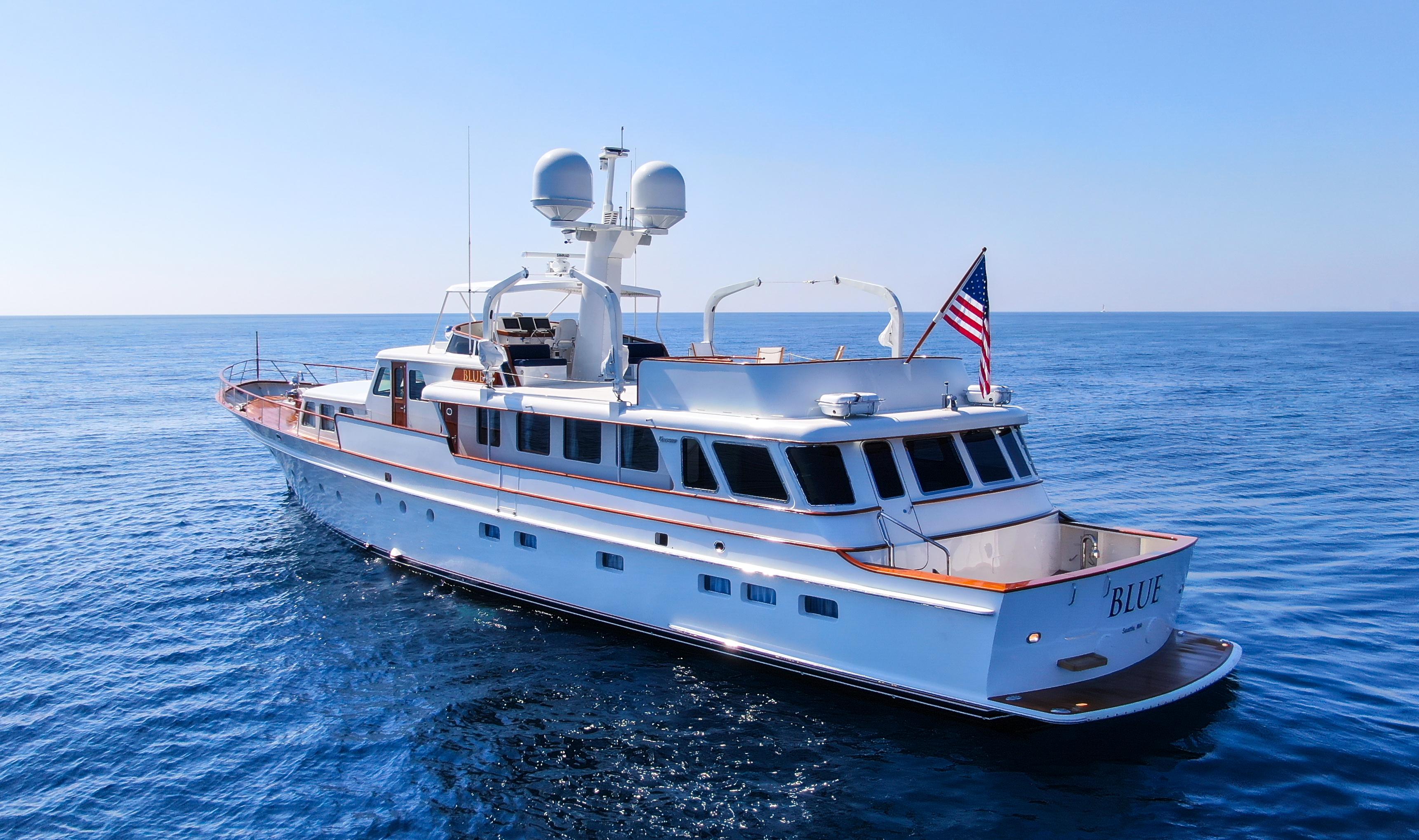 $6.2 Million Classic Superyacht Tour : 1969 Feadship 