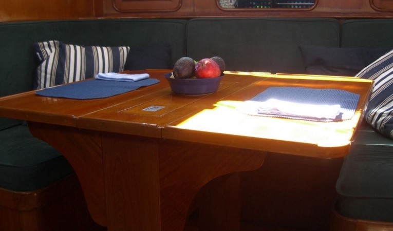 52 Tayana Salon Dining Table and Seating