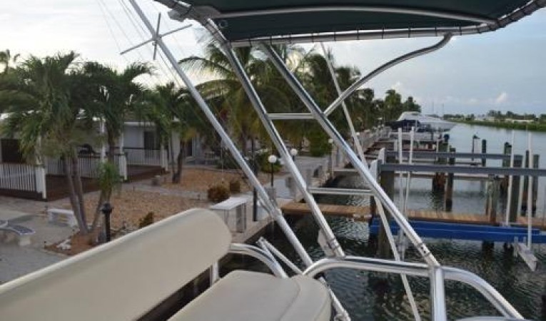 30 Pursuit Hinged bridge canopy