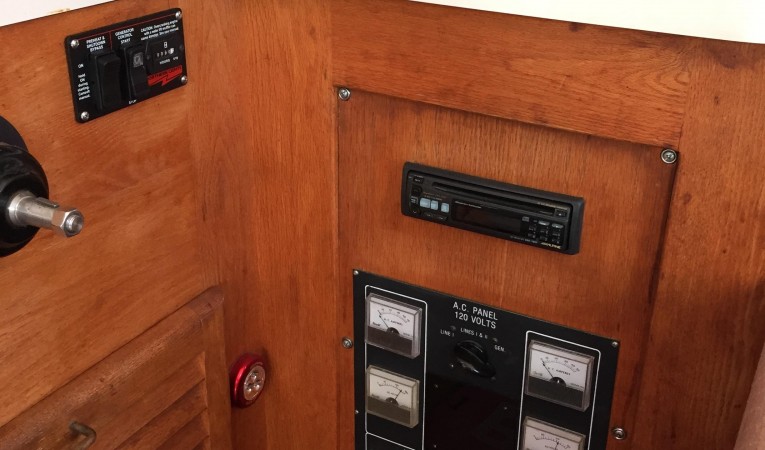 36 Mainship Electrical Panal