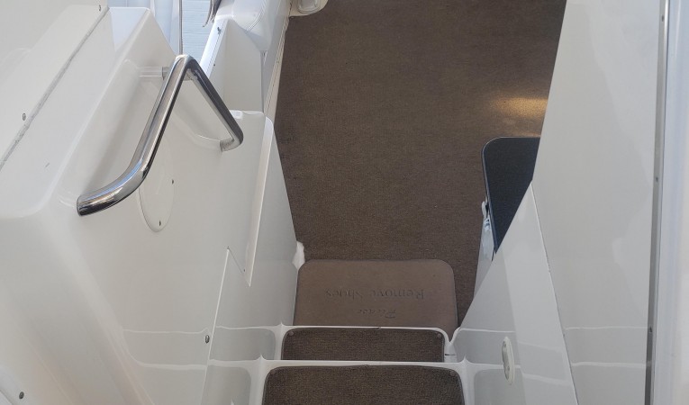 45 Silverton Steps from bridge to aft deck