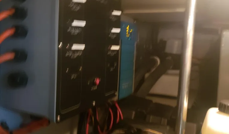 45 Silverton battery charger