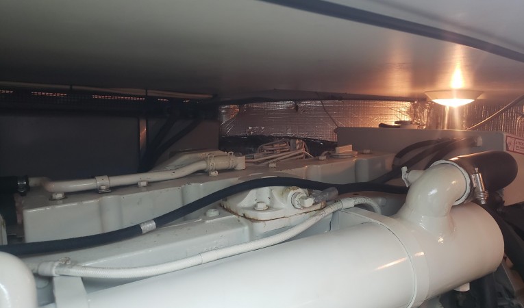 45 Silverton engineroom