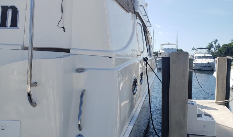 45 Silverton Starboard side aft