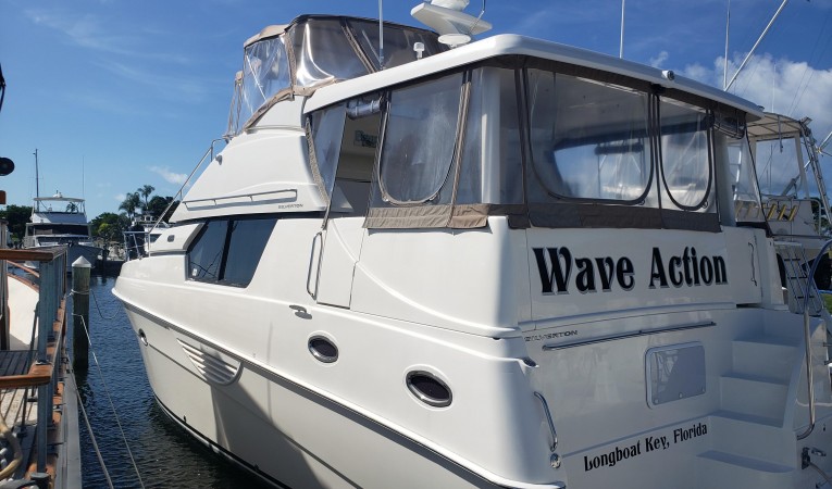 45 Silverton stern 2