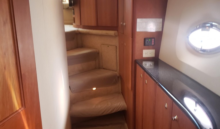 45 Silverton passageway portside aft