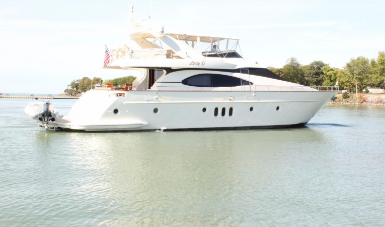 74 Azimut Azimut 2004 74&apos; Solar