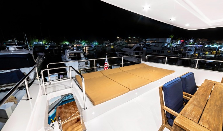 54 Overblue Flybridge Sun Pads